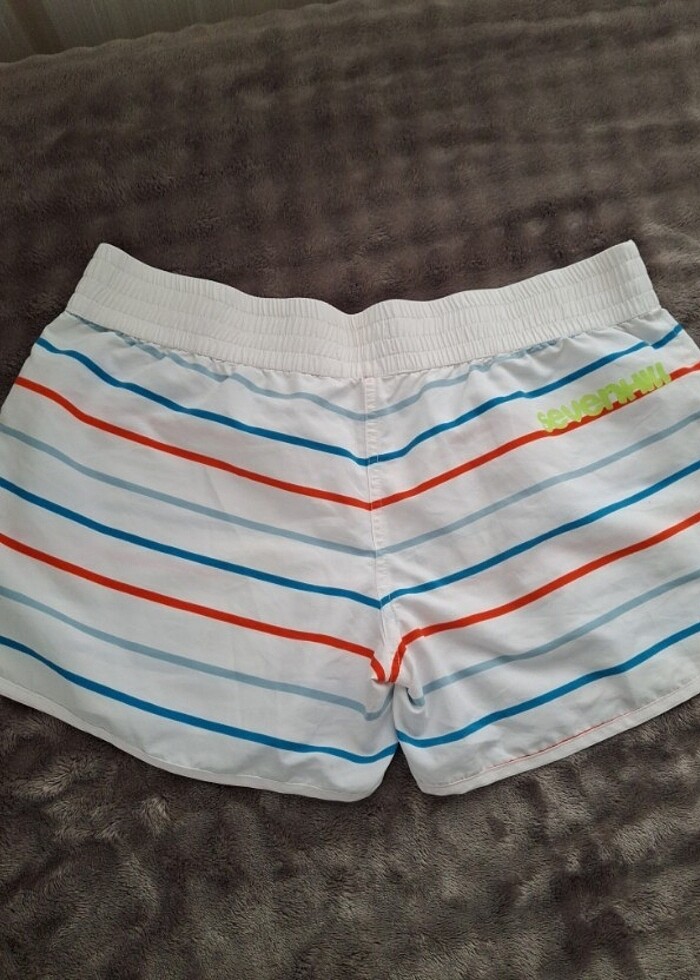 Kadın Deniz Şortu - Görsel 3