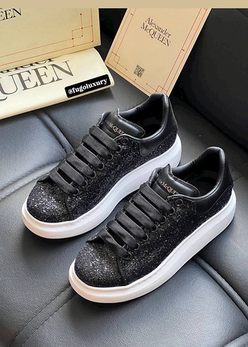 Mcquen Siyah Simli Stiletto Topuklu Spor Ayakkabı