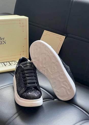 38 Beden siyah Renk Alexander McQueen Siyah Simli Spor Ayakkabı