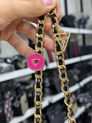 Guess GUESS TELEFONLUK