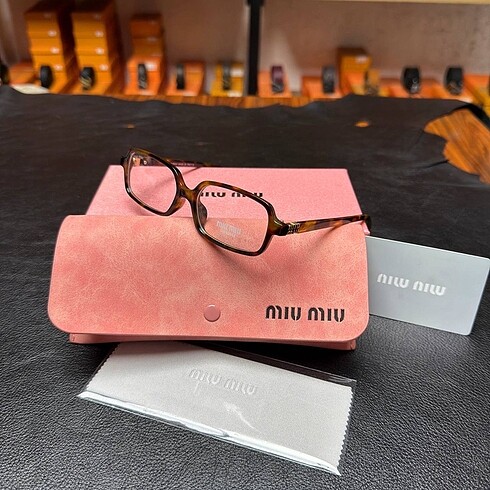 Miu Miu MİU MİU GÖZLÜK