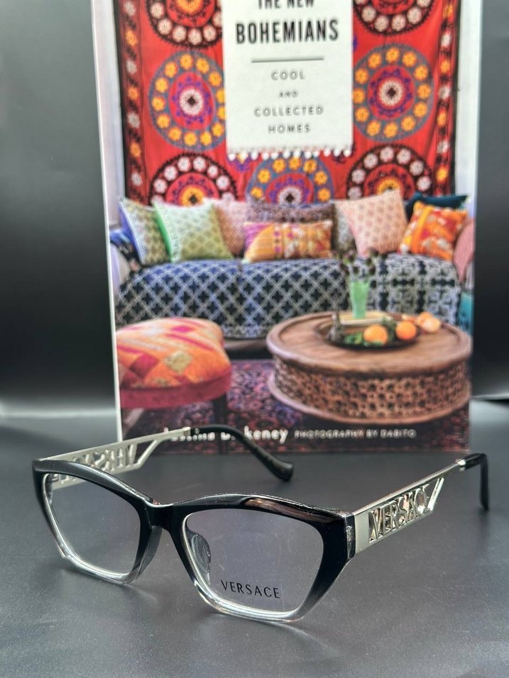 Şeffaf cam Modelleri  Kadın Gözlüğü - Görsel 2