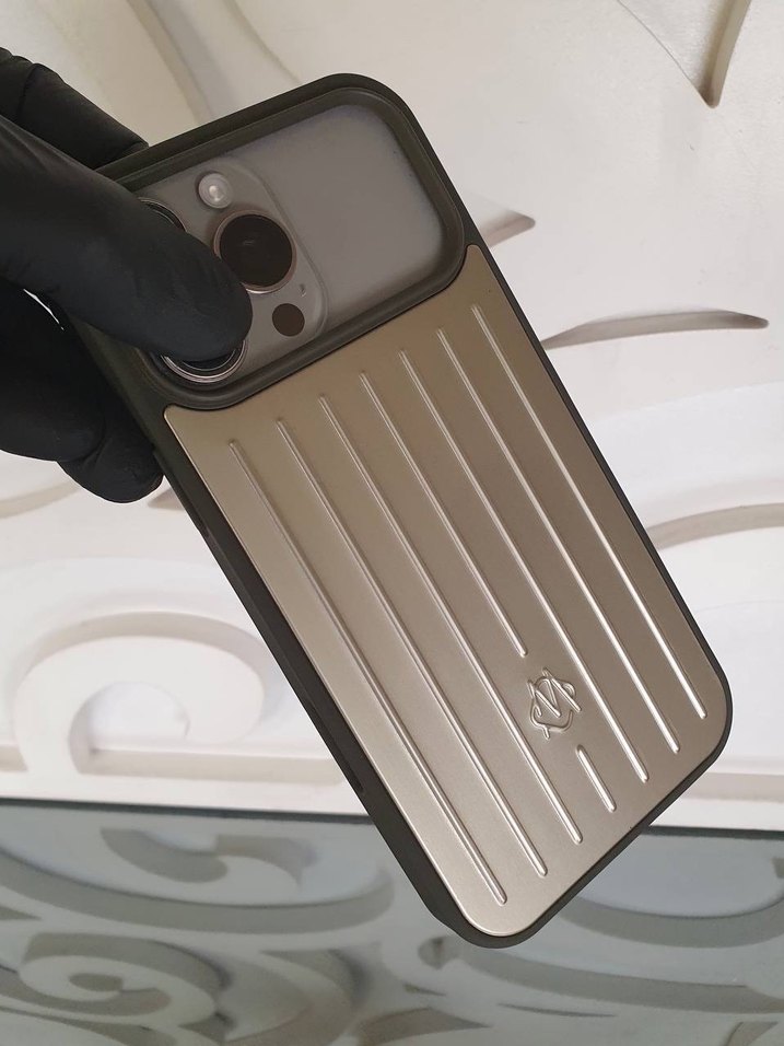 iPhone 17 Pro Max RIMOWA Telefon Kılıfı ithal - Görsel 2