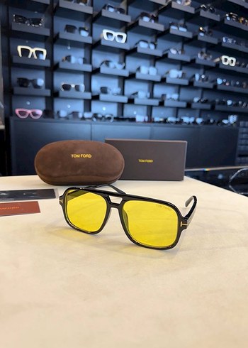 Tom Ford Modern Klasik Şeffaf Kahverengi Kadın Gözlüğü - Görsel 3