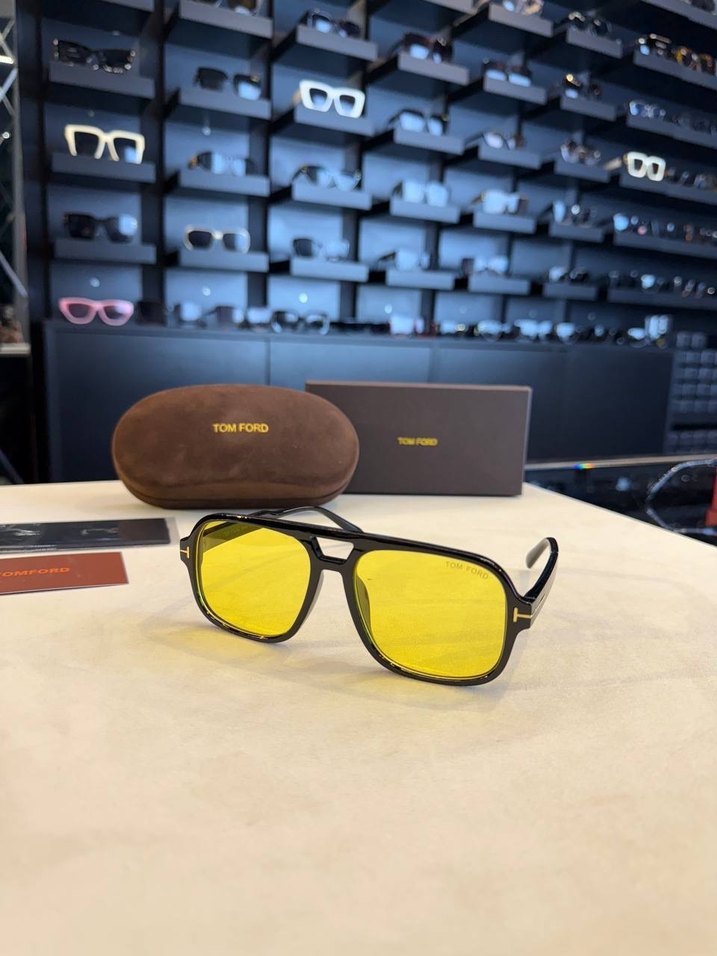 Tom Ford Modern Klasik Şeffaf Kahverengi Kadın Gözlüğü - Görsel 3