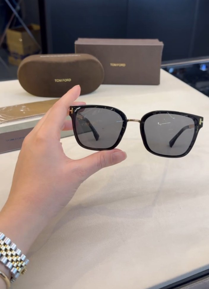 Tom Ford Siyah Parlak Kadın Güneş Gözlüğü - Görsel 2