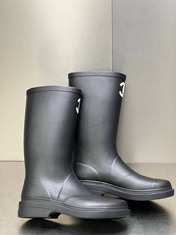 Chanel Siyah Orta Boy Yağmur Çizmesi — görsel 4/12