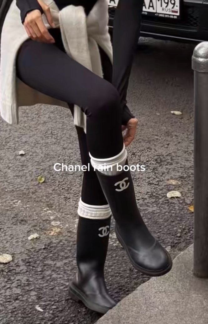Chanel Siyah Çizme — görsel 3/17