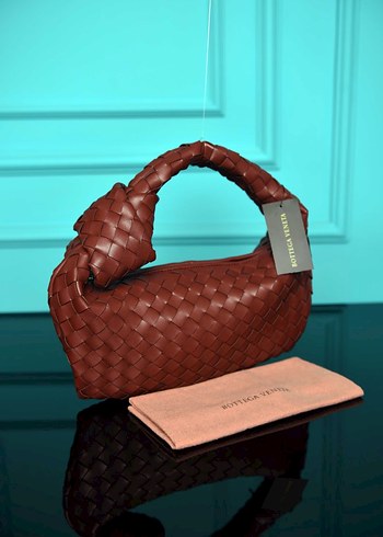 Bottega Veneta ürünü
