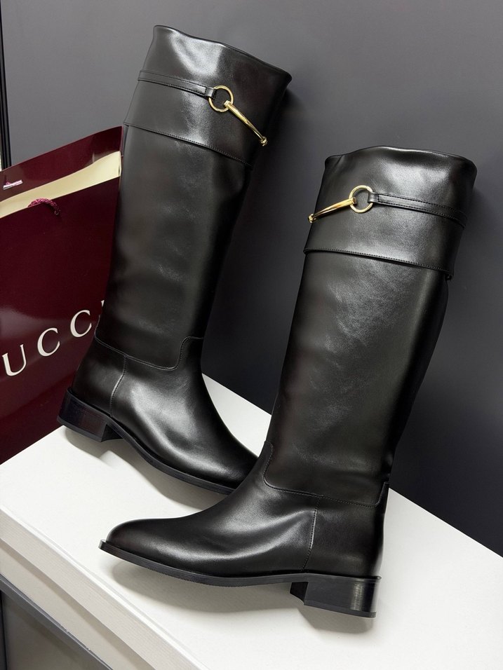 Gucci Şıklığın ve Rahatlığın Buluştuğu Siyah Diz Altı Çizme — görsel 5/11
