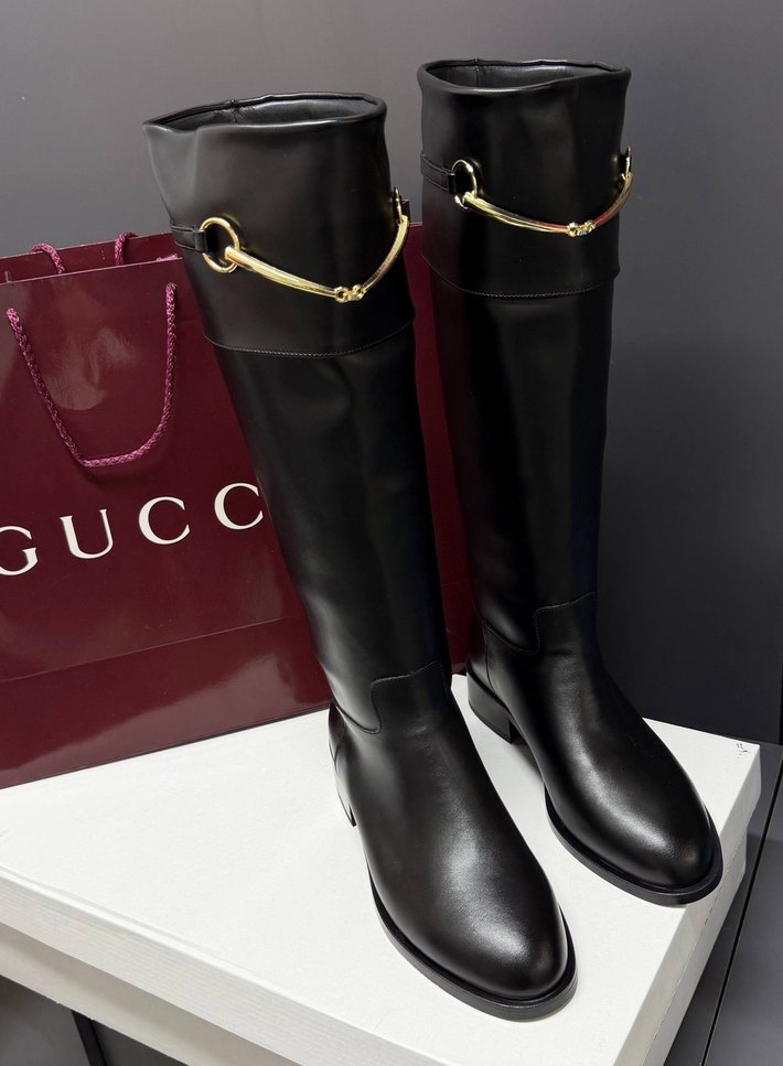 Gucci Şıklığın ve Rahatlığın Buluştuğu Siyah Diz Altı Çizme — görsel 4/11