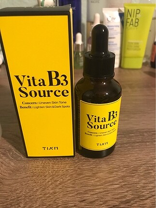 Tiam vita b3 source serum niacinamid arbutin