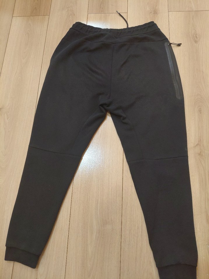 Nike Siyah tech fleece eşofman altı - Görsel 4