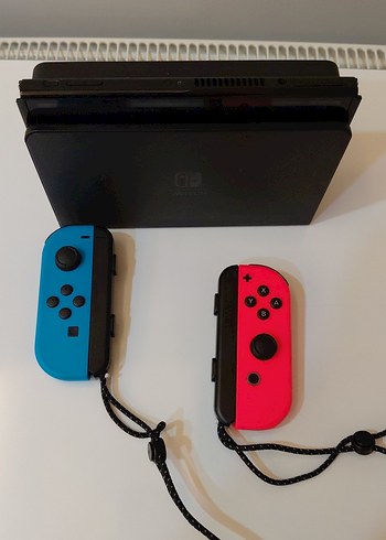 Nintendo Switch Oled Konsol kırmızı mavi - Görsel 6