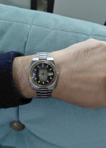 Parlak Altın Detaylı Klasik Seiko Erkek Saati - Görsel 4