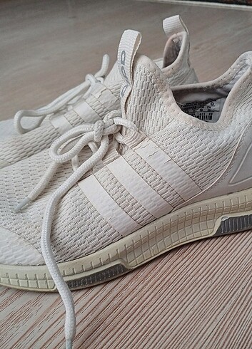 Adidas spor ayakkabı 