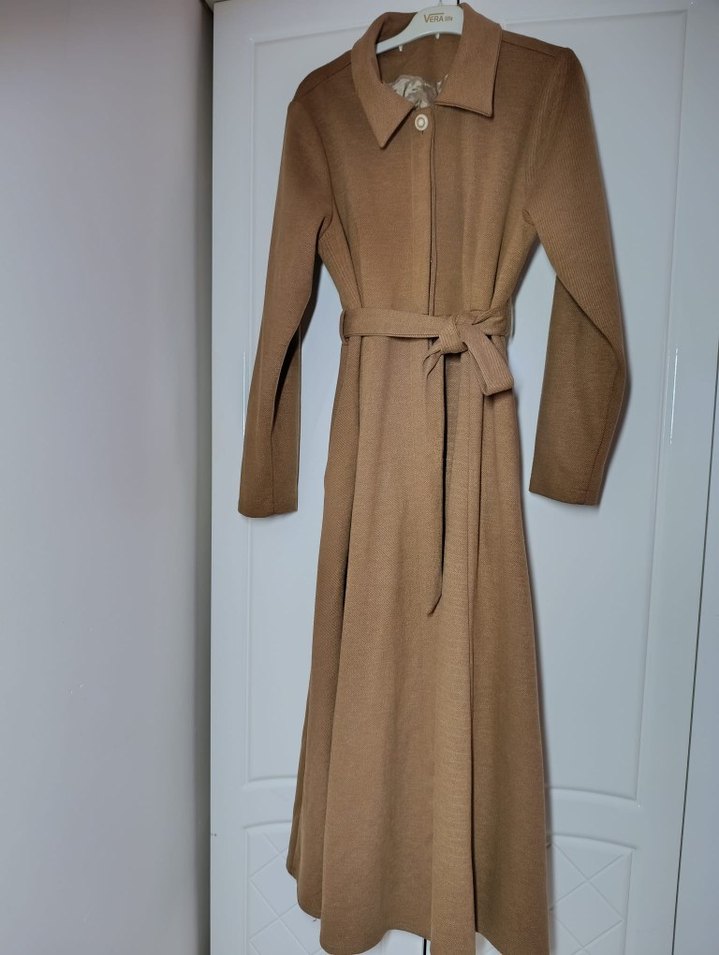 Düğmeli Bej Hamile Kabanı - Görsel 3