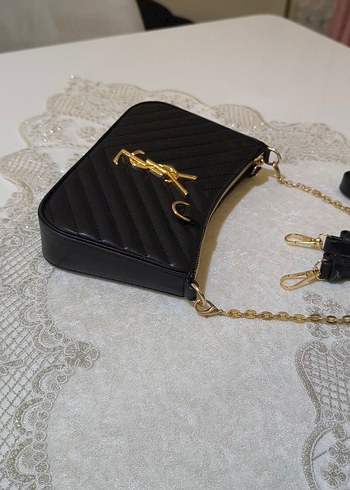  Beden Ysl Siyah Parlak Yılan Desenli Zincir Detaylı Kadın Çanta