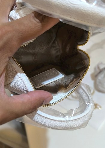 Vakko Beyaz Deri Kadın Çanta 10x15 mini-3 kademeli aski - Görsel 4