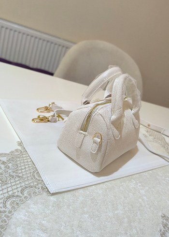 Vakko Beyaz Deri Kadın Çanta 10x15 mini-3 kademeli aski - Görsel 7