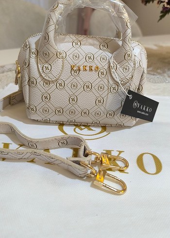 Vakko Beyaz Deri Baskılı Kadın Çanta 10x15