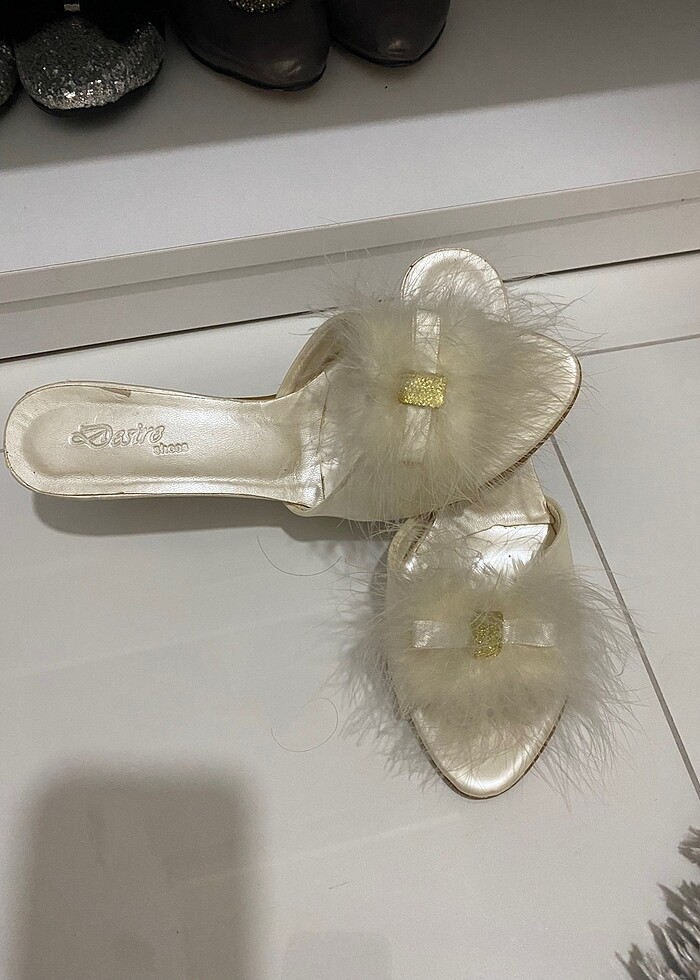 Tüylü terlik - Görsel 2