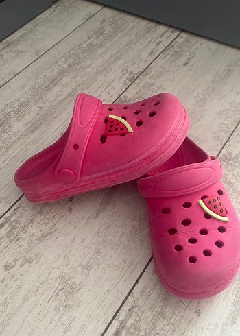 Kız Çocuk Pembe Tokalı Terlik - Görsel 2