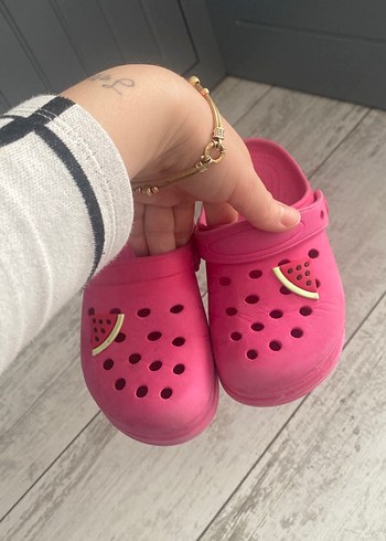 Kız Çocuk Pembe Tokalı Terlik - Görsel 5