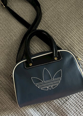 Siyah Deri Adidas Spor Çanta