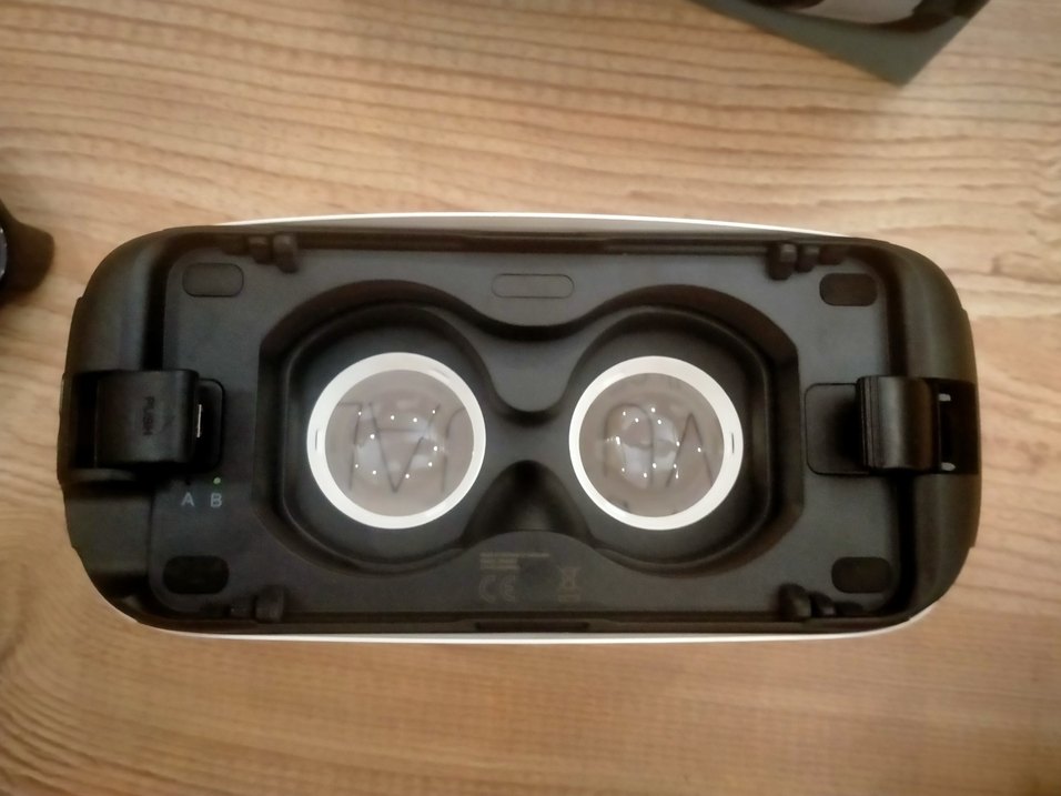 Samsung Gear VR Oculus Sanal Gerçeklik Gözlüğü - Görsel 4