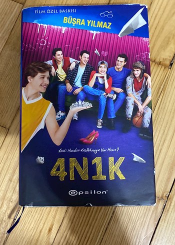 4N1K 1. Kitap Film Özel Baskısı Ciltli - Büşra Yılmaz Roman
