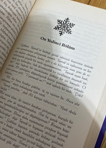 4N1K 1. Kitap Film Özel Baskısı Ciltli - Büşra Yılmaz Roman - Görsel 5