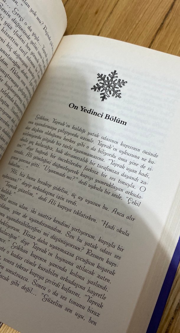 4N1K 1. Kitap Film Özel Baskısı Ciltli - Büşra Yılmaz Roman - Görsel 5