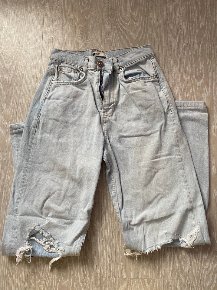 Yırtık detaylı jean - Görsel 2