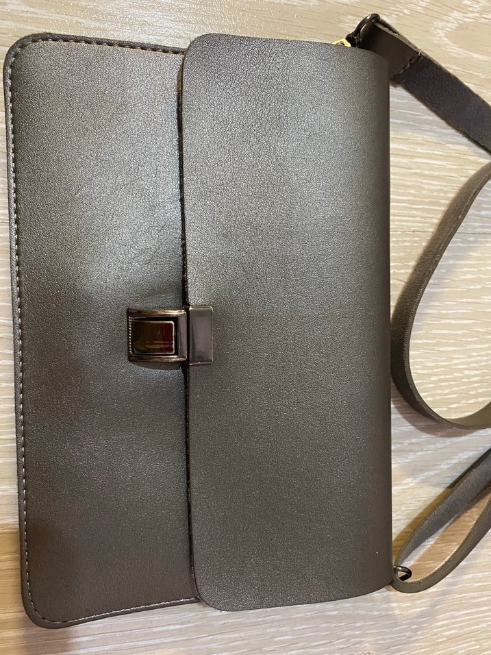 Gri Deri Kadın Çanta Tokalı - Görsel 2