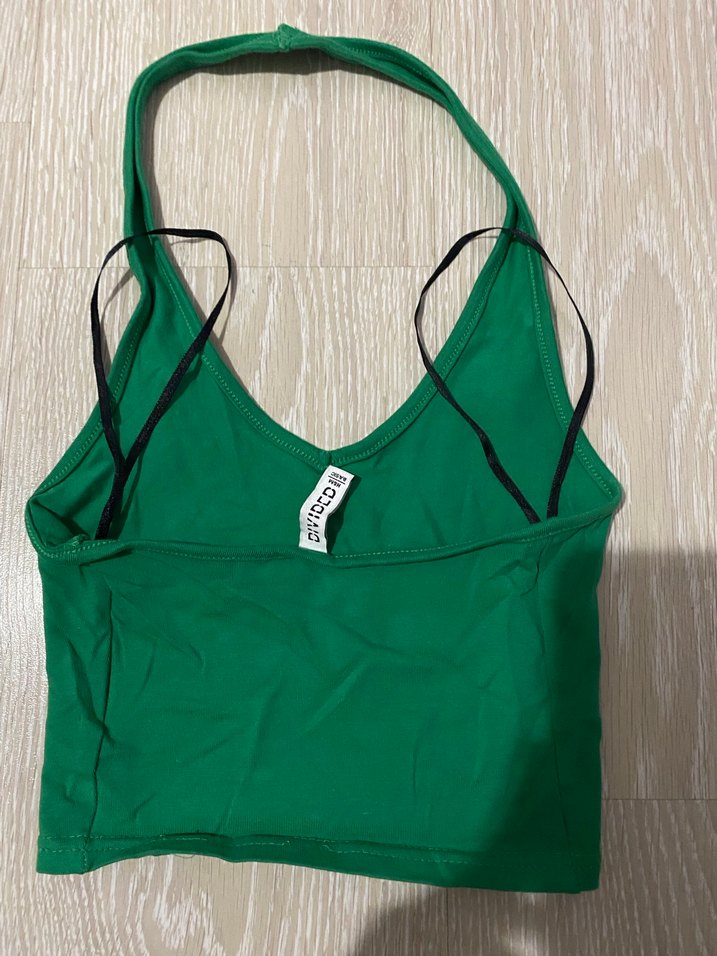 Kadın Yeşil V Yaka Kolsuz Crop Top - Görsel 2