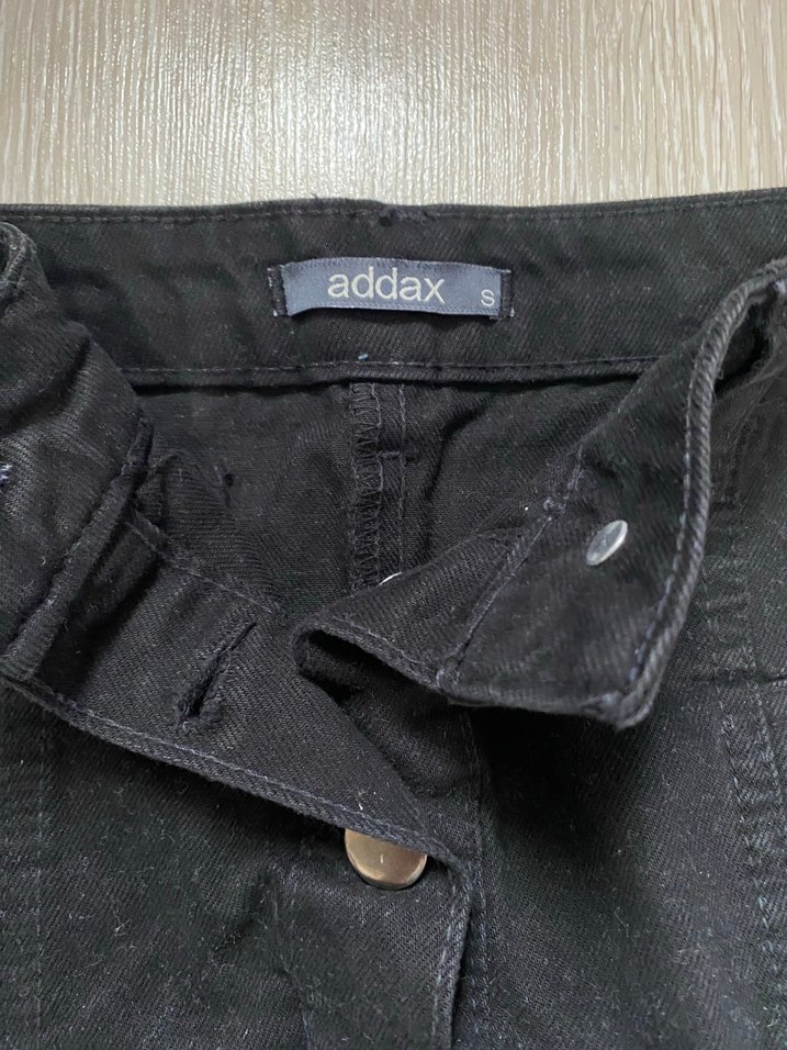 Düğmeli Siyah Midi Denim Etek - Görsel 2