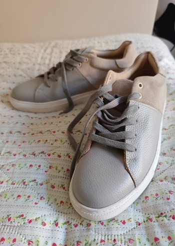 Bej Gri hakiki  deri Kadın Spor Ayakkabı - Görsel 3