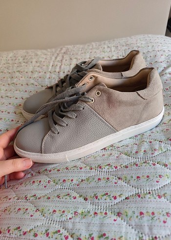 Bej Gri hakiki  deri Kadın Spor Ayakkabı - Görsel 4