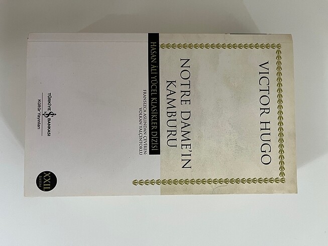 Notre dame?ın portresi hasarsız kitap