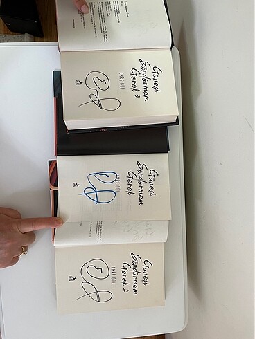 Yazar imzalı kutulu güneşi söndürmem gerek - Görsel 4