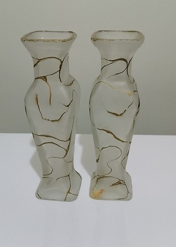 Beyaz Çiçek Desenli Dekoratif Vazo ve Tabak Seti - Görsel 4