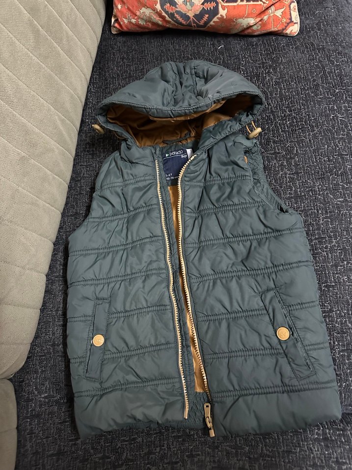 Kapüşonlu Erkek Çocuk Gri Fermuarlı Yelek - Görsel 4