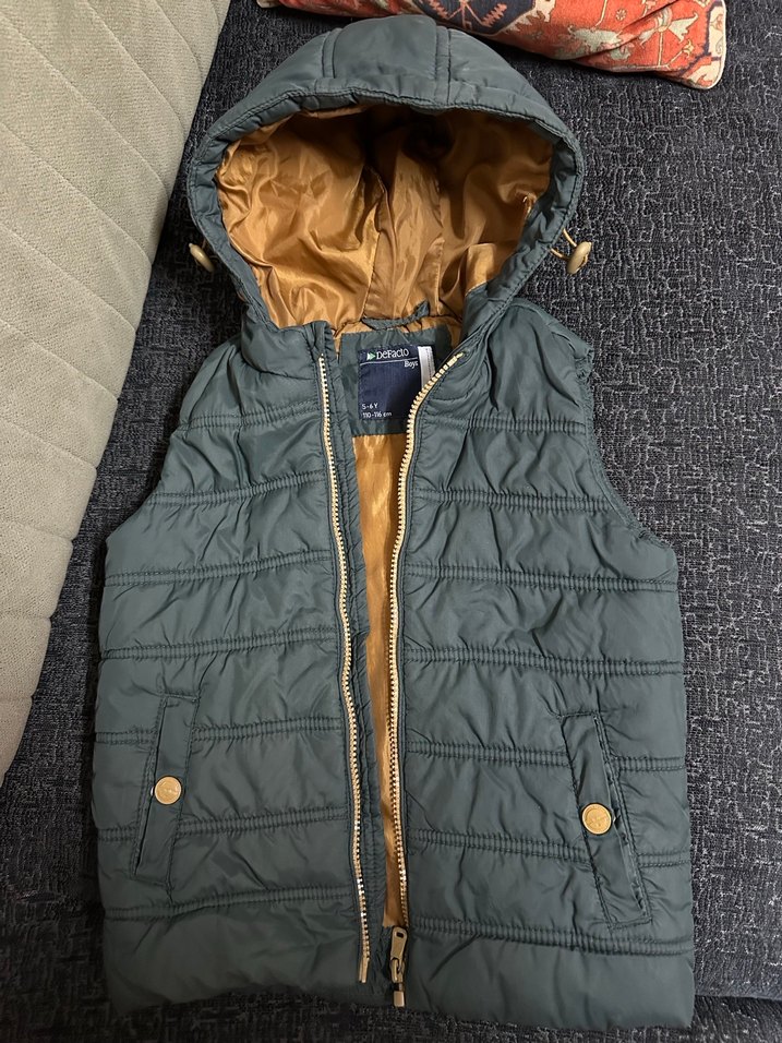 Kapüşonlu Erkek Çocuk Gri Fermuarlı Yelek - Görsel 2