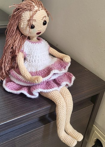 Pembe el örgüsü bebek