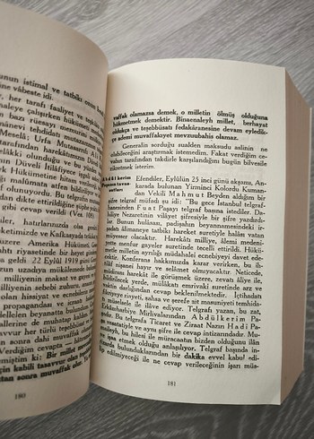 Beden Renk Mustafa Kemal Atatürk Nutuk Kitabı