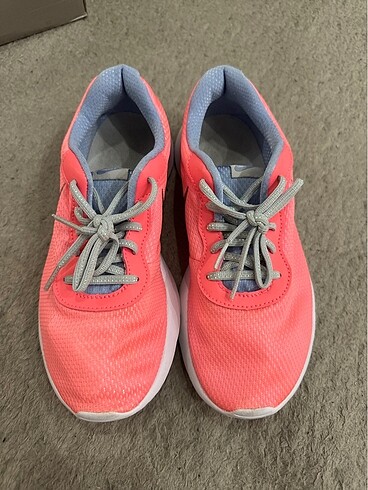 Nike spor ayakkabı