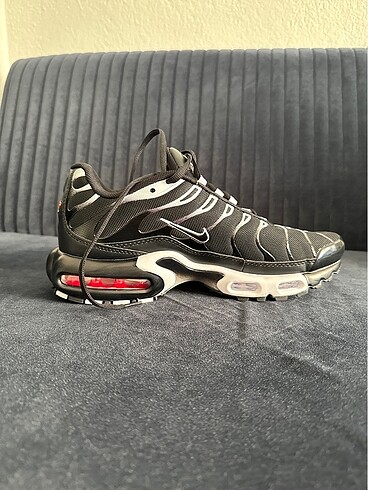 40 Beden Nike Tn siyah beyaz