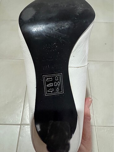 36 Beden beyaz Renk Mango Deri Beyaz Stiletto 36 Numara