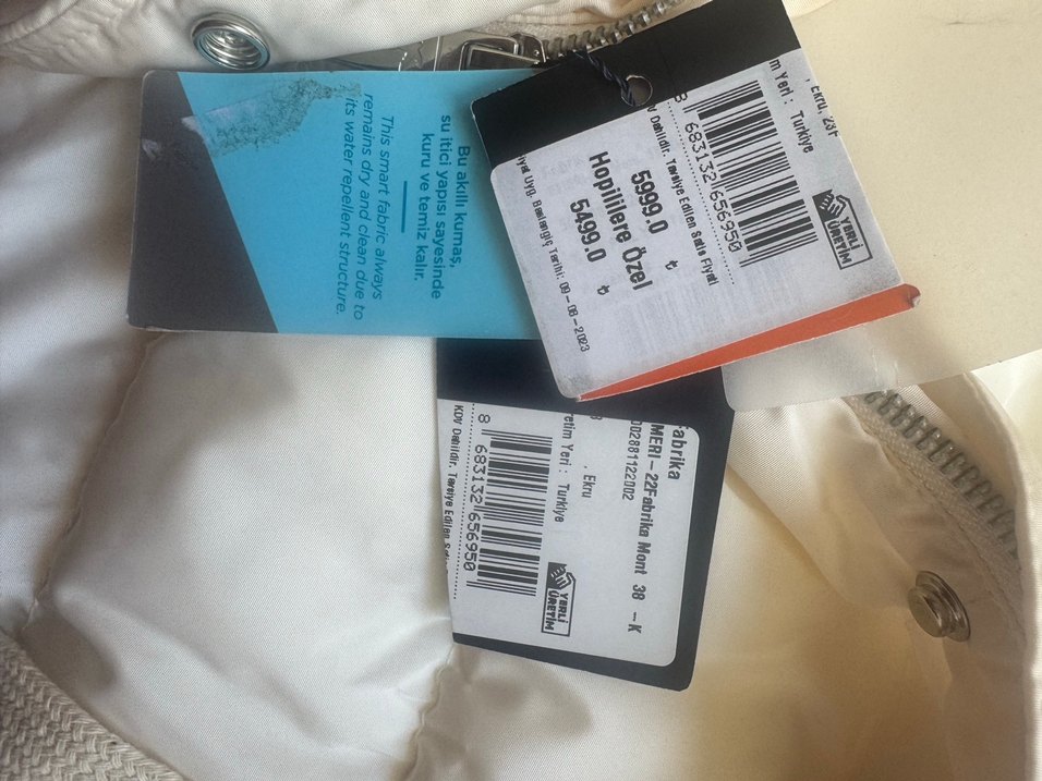 Ekru Kadın Midi Kaban Kürklü Kapüşonlu - Görsel 4